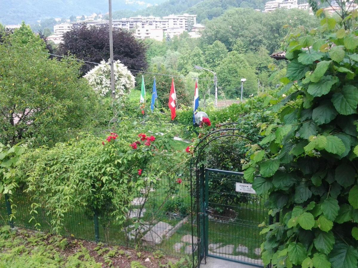 Casa Cantoniera Bed & Breakfast Como