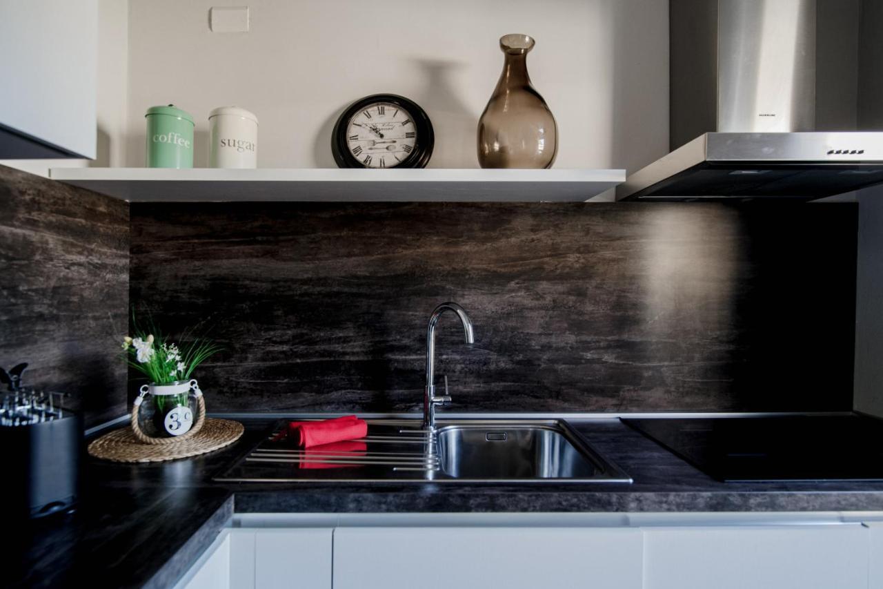 Appartamento Domus - Bymyhomeincomo *