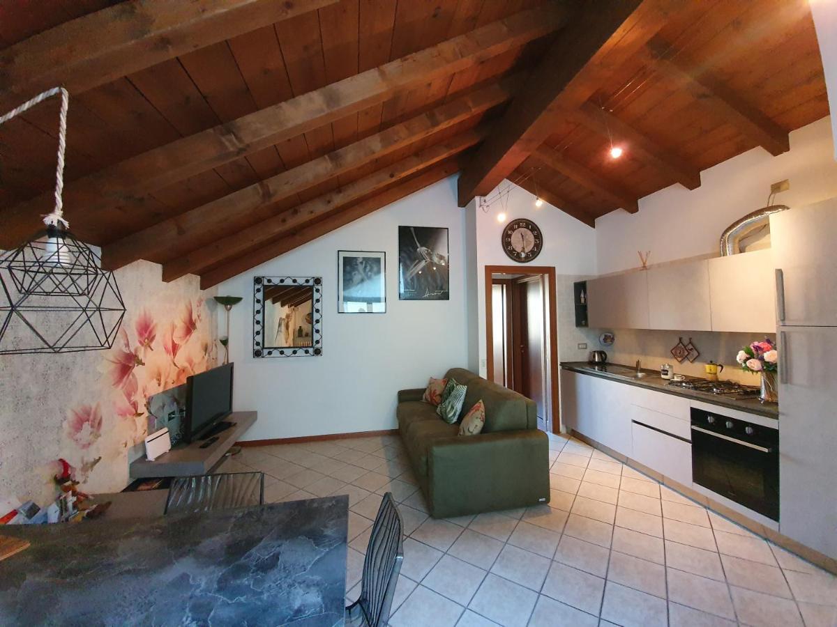 La Casa Del Colibri Apartment Lecco