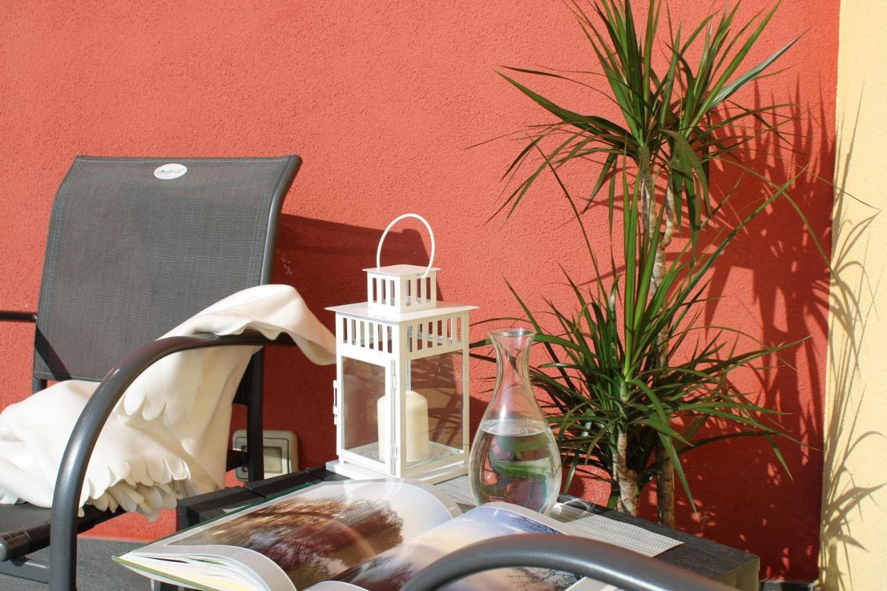 New Eleven On * Oliveto Lario