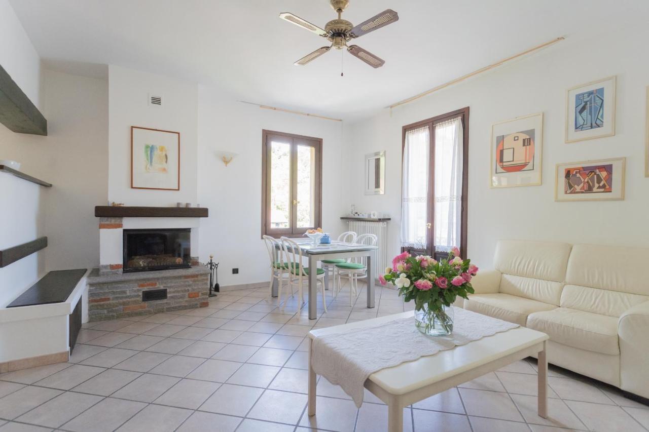 Vacation Family In By Rent Apartment