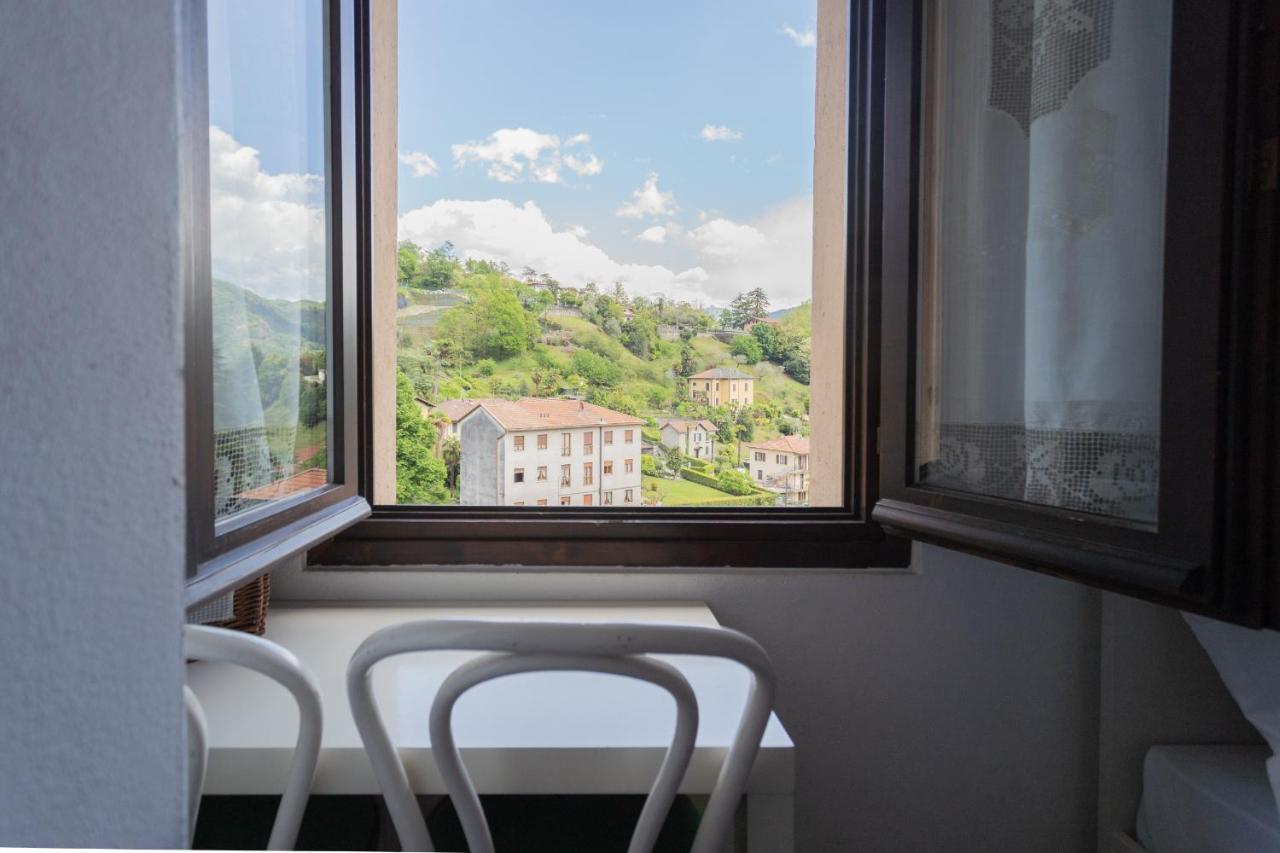Vacation Family In By Rent Apartment *