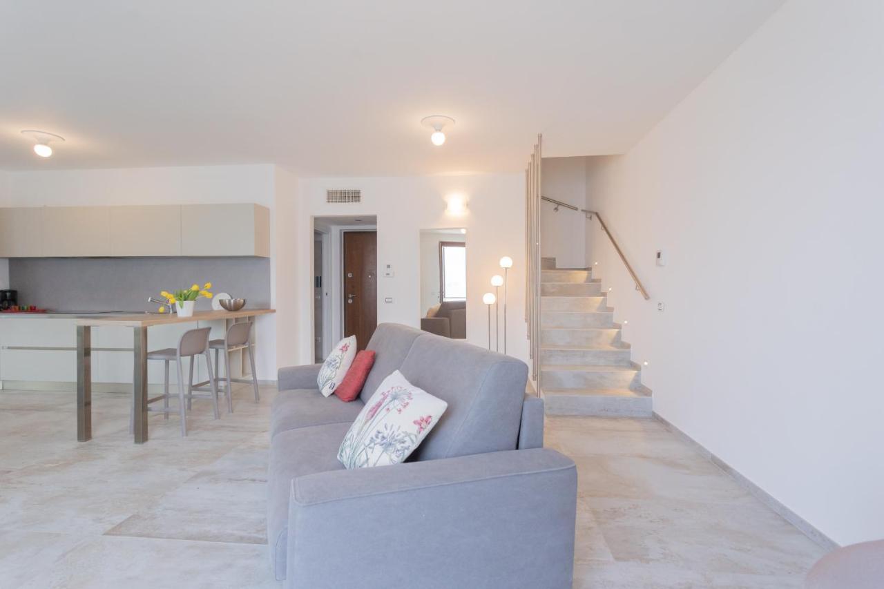 Dream View - Private By Rent Apartment *
