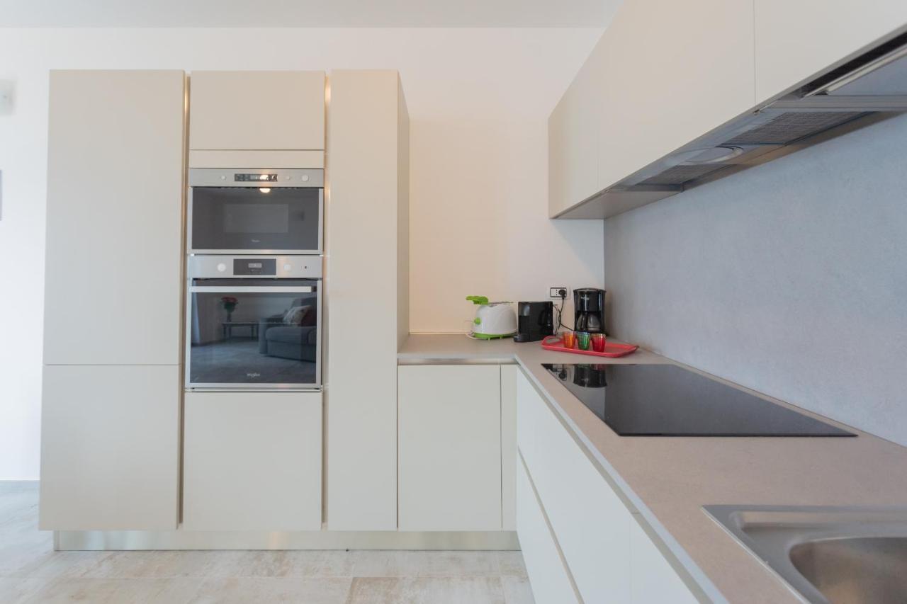 Dream View - Private By Rent Apartment