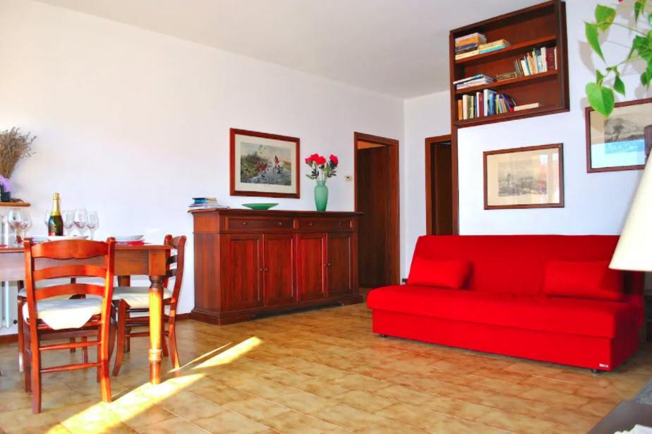 House Gloria - With Lake View