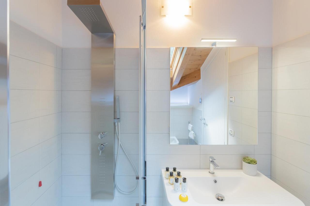 Apartment Dream View - Private By Rent Lezzeno