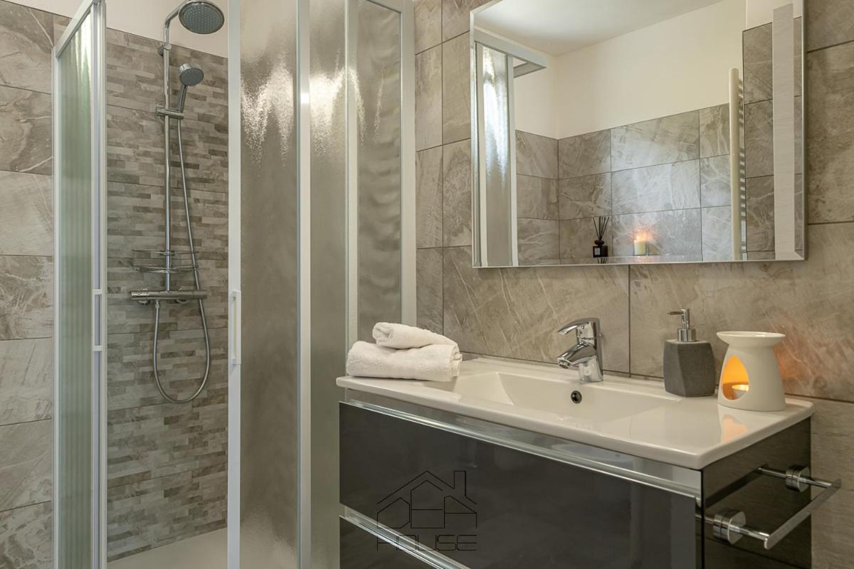 Dea House Apartment Nesso