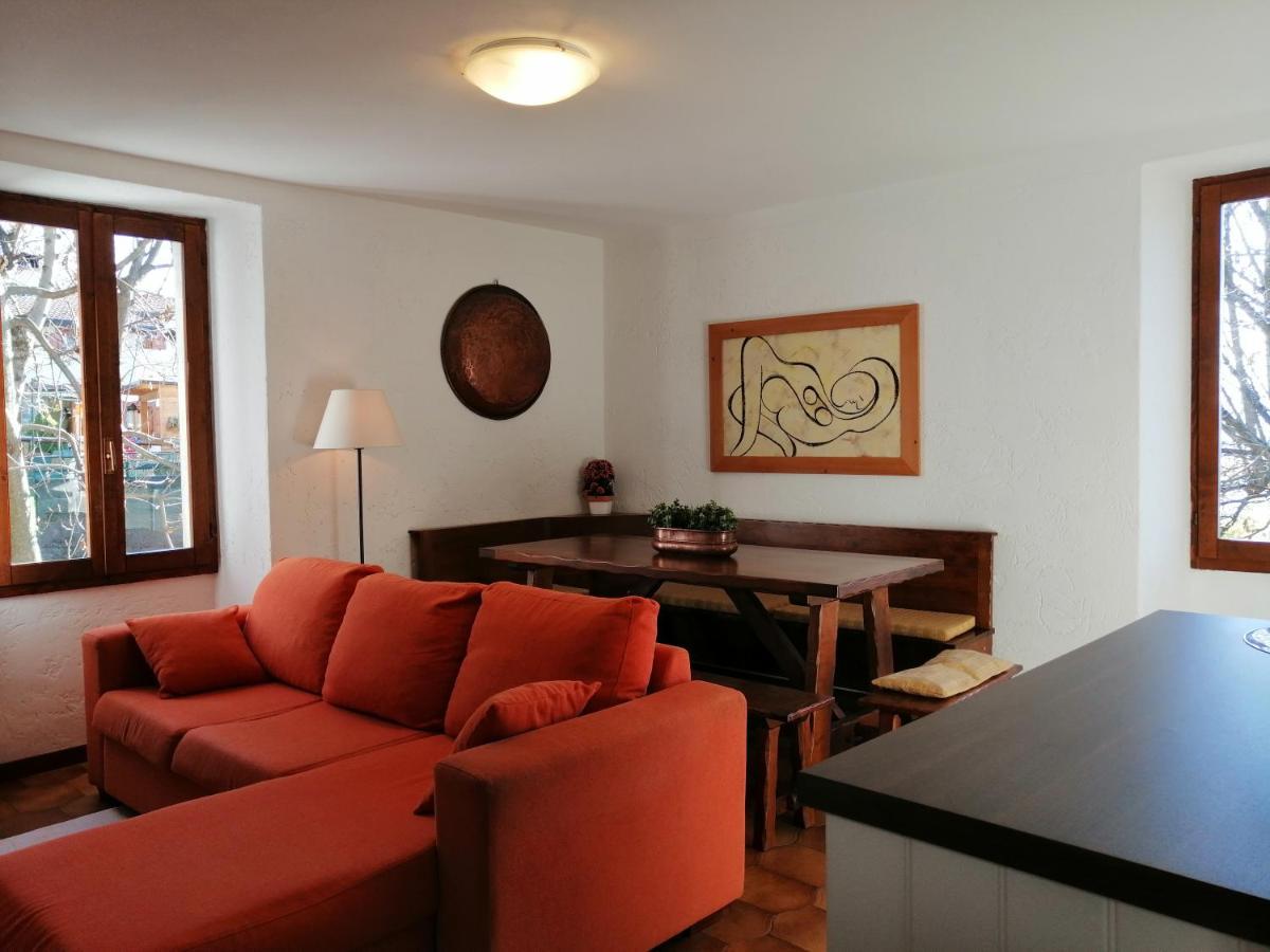Casa Bucaneve & Ciclamino Apartment Gravedona