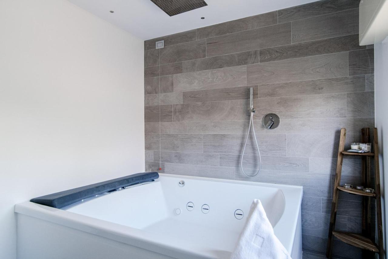Villa Sole Pool - By House Of Travelers