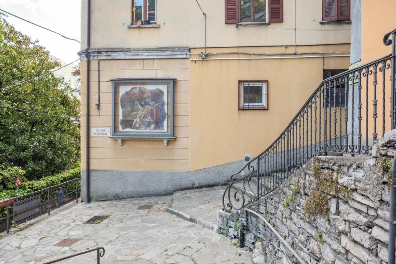 La Casa Di Pietra Di Moltrasio! *