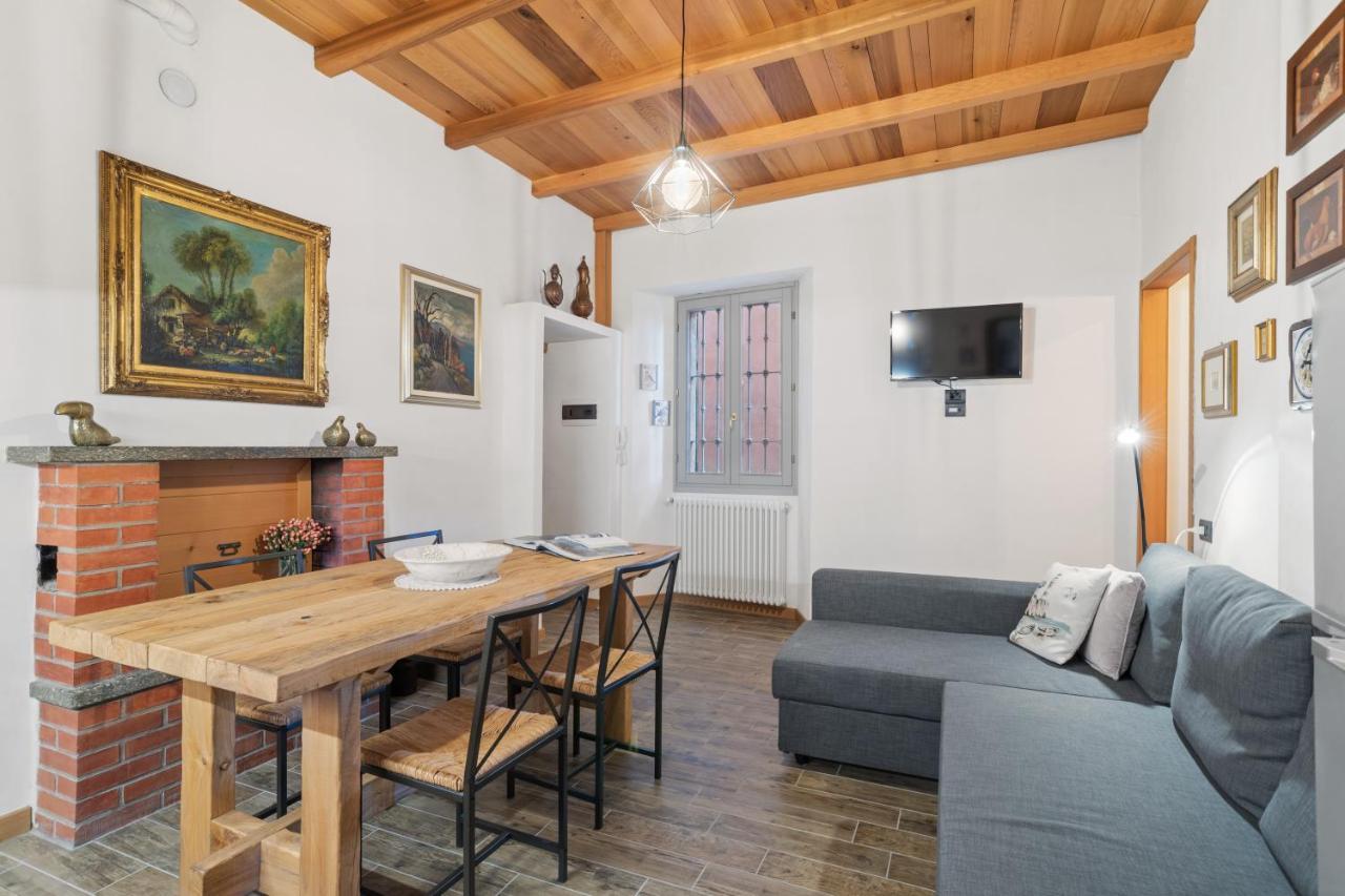 La Casa Di Pietra Di Moltrasio! Apartment Moltrasio