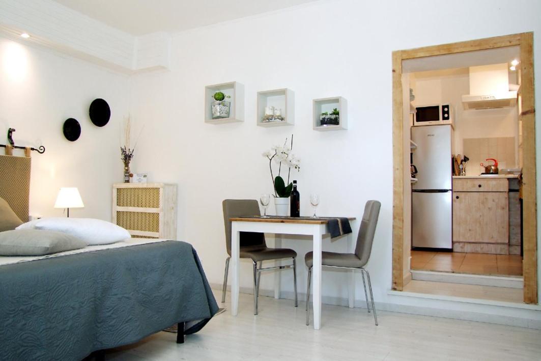 Apartment Monolocali In Casa Con Giardino