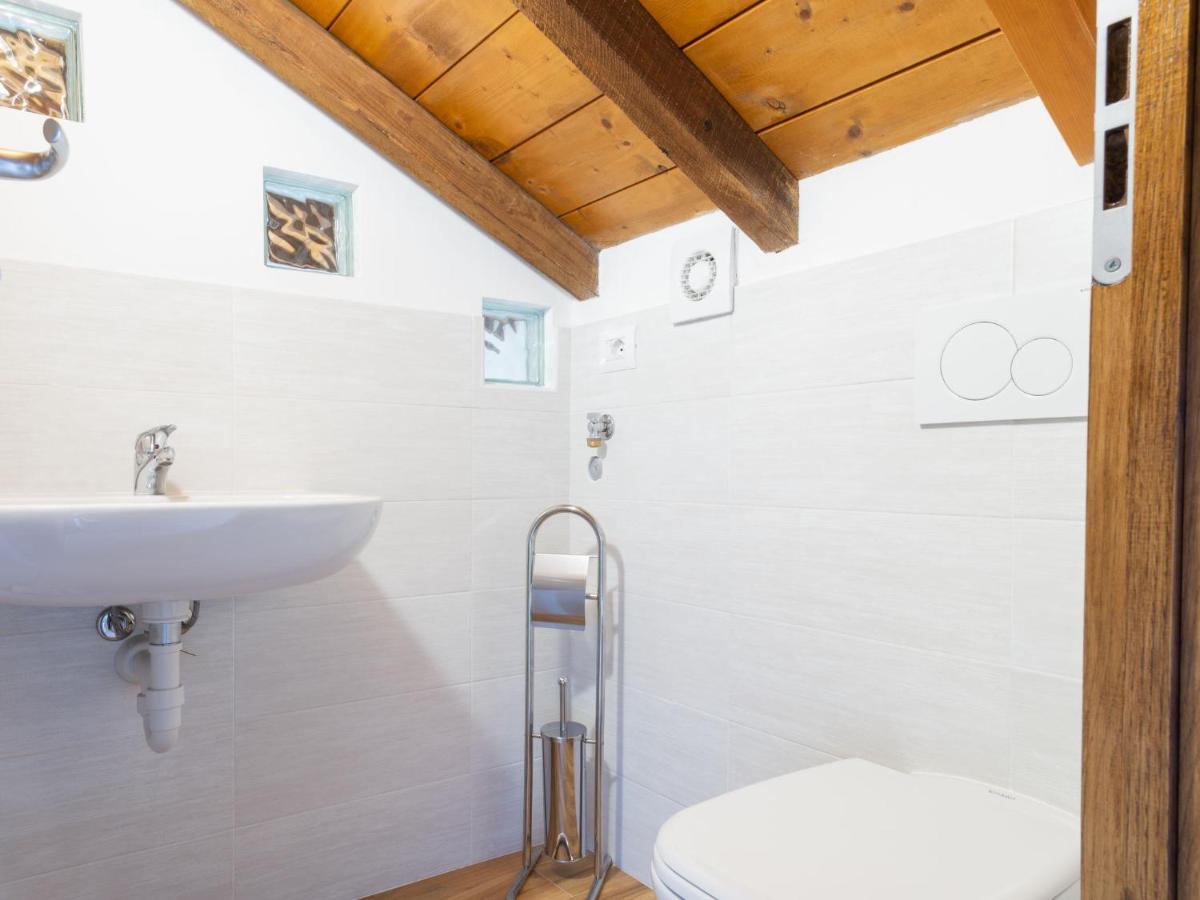 Alloro By Interhome * Perledo