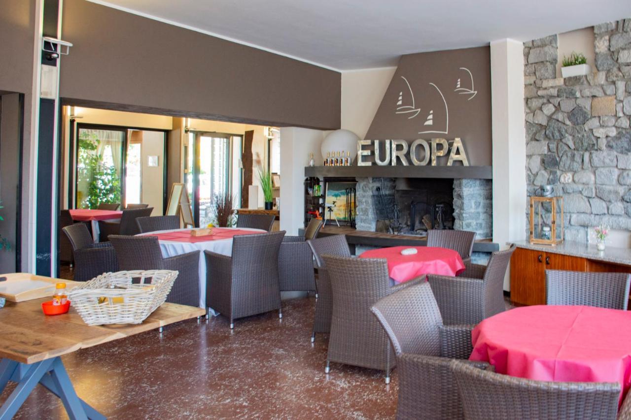 Europa 2*