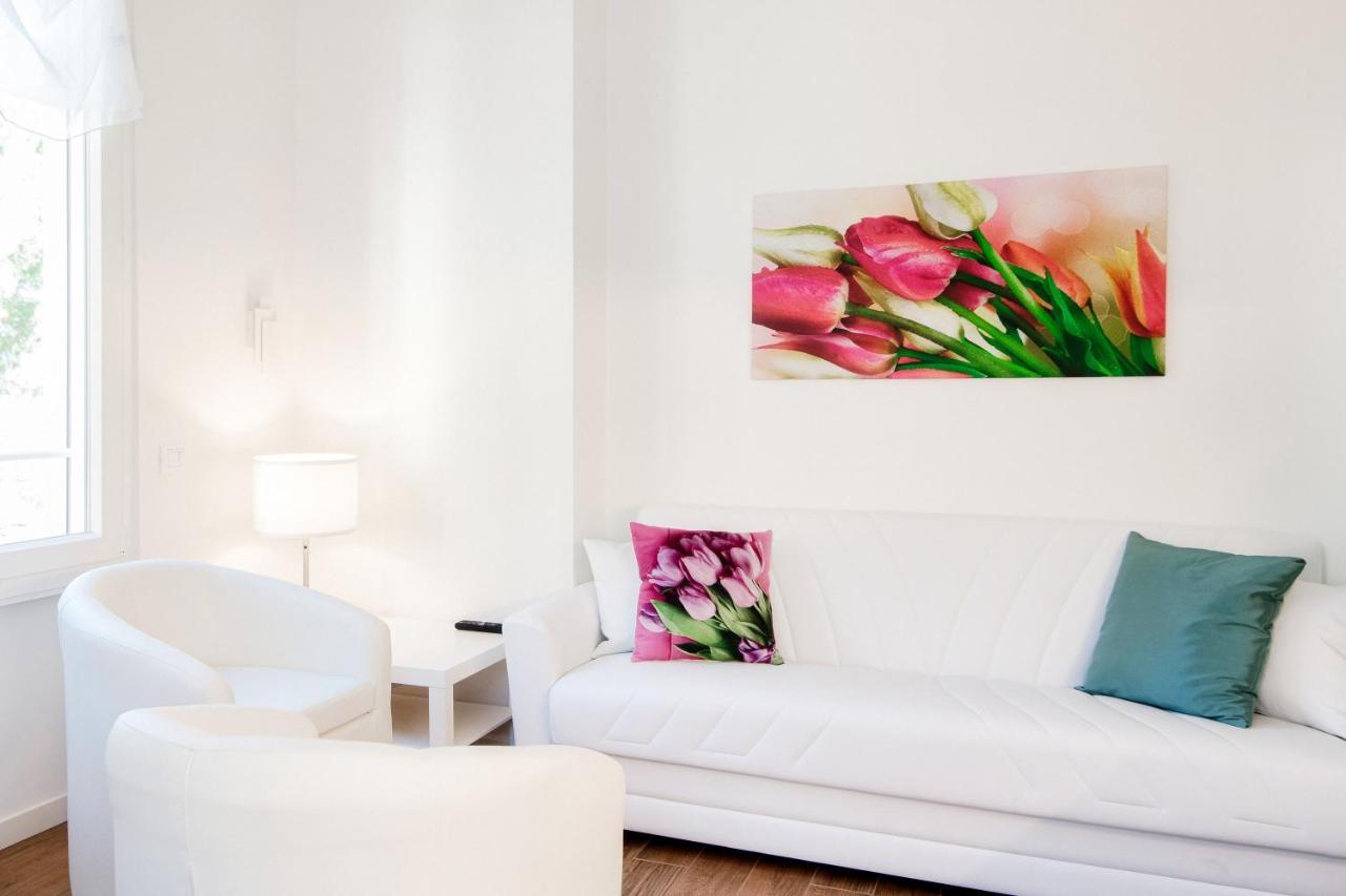 White Loft - The House Of Travelers Apartment Como