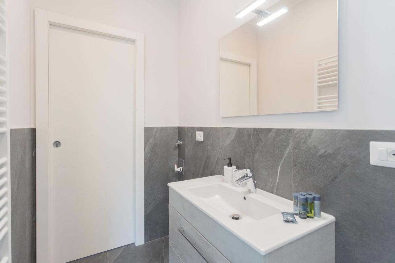 Sant'agostino By Rent * Como
