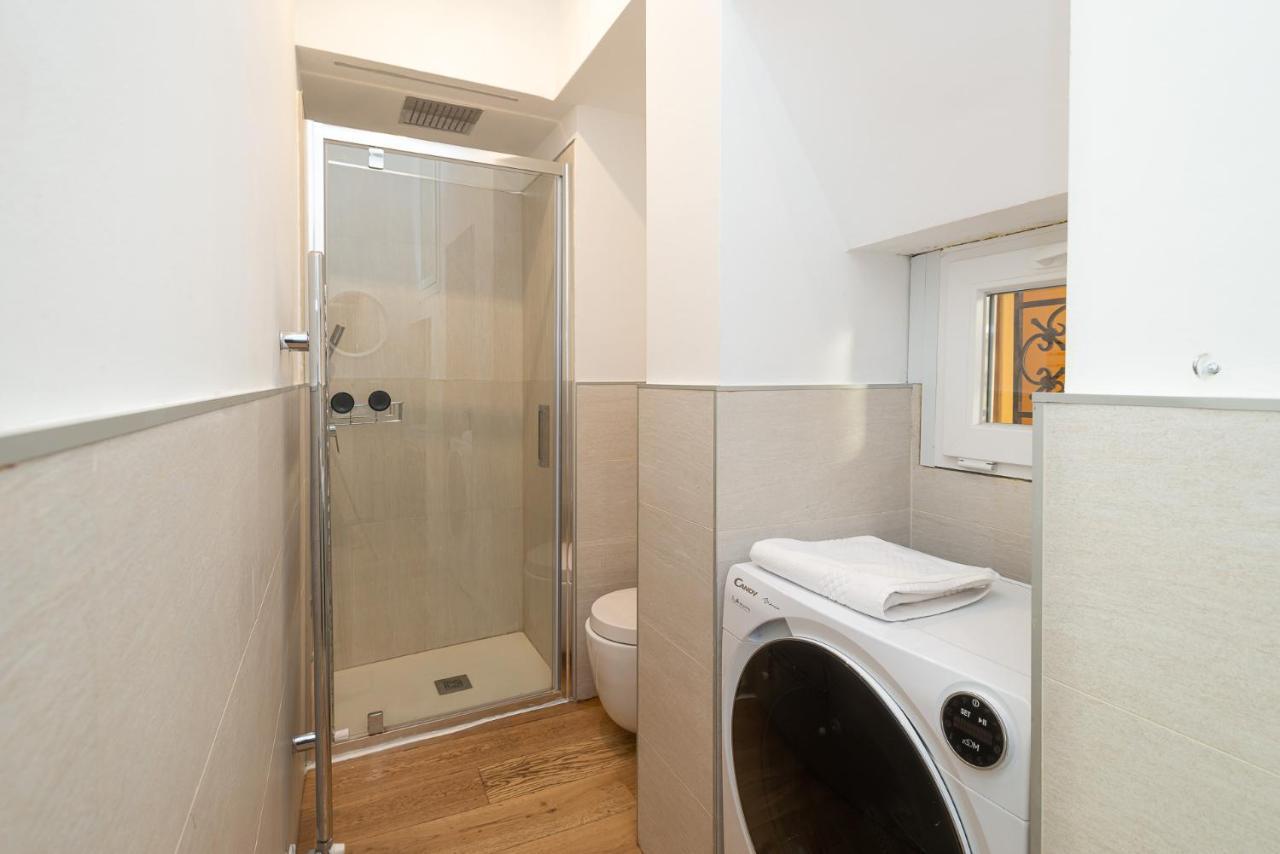 77 In Centro Città By Holiday Solutions Appartamento