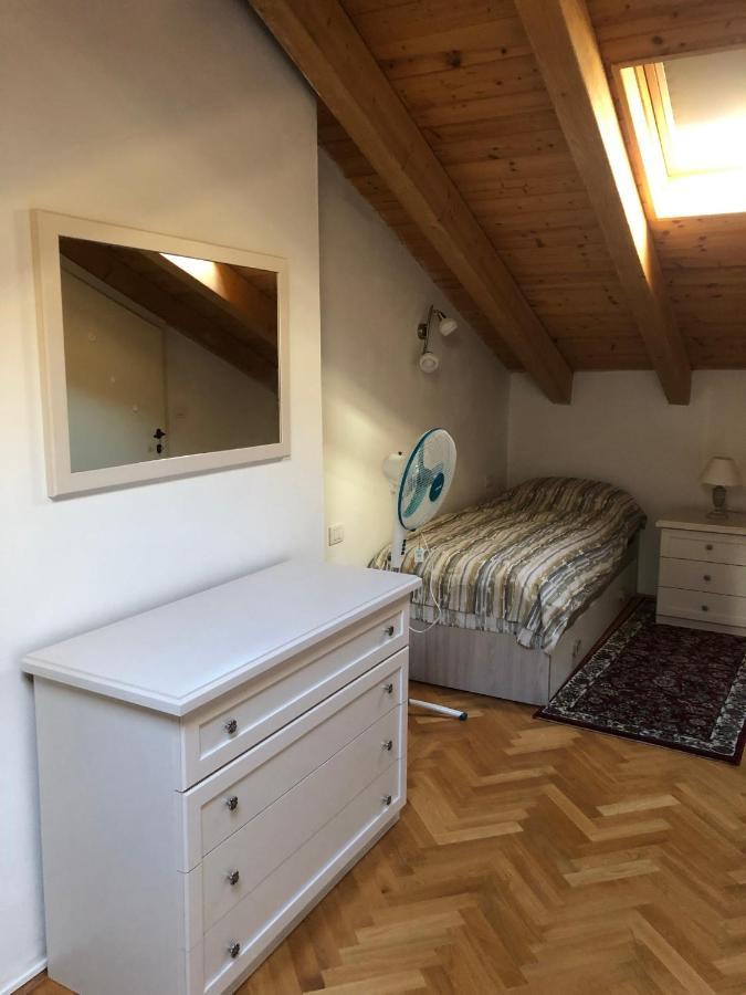 Giudici Luxury App On The Apartment