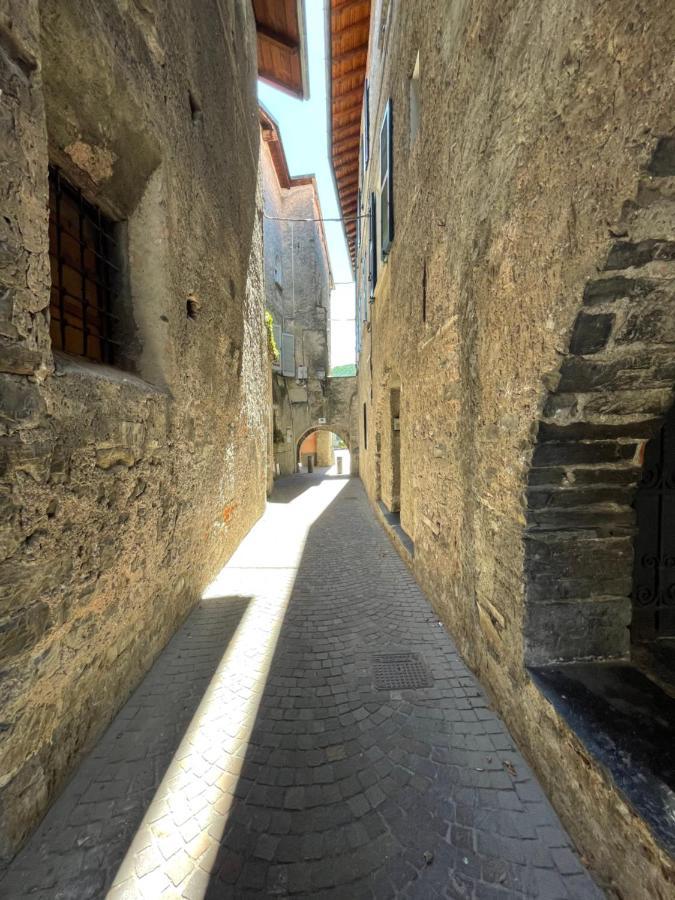 La Casa Nei Vicoli: In Centro A Due Passi Dal Apartment Mandello del Lario