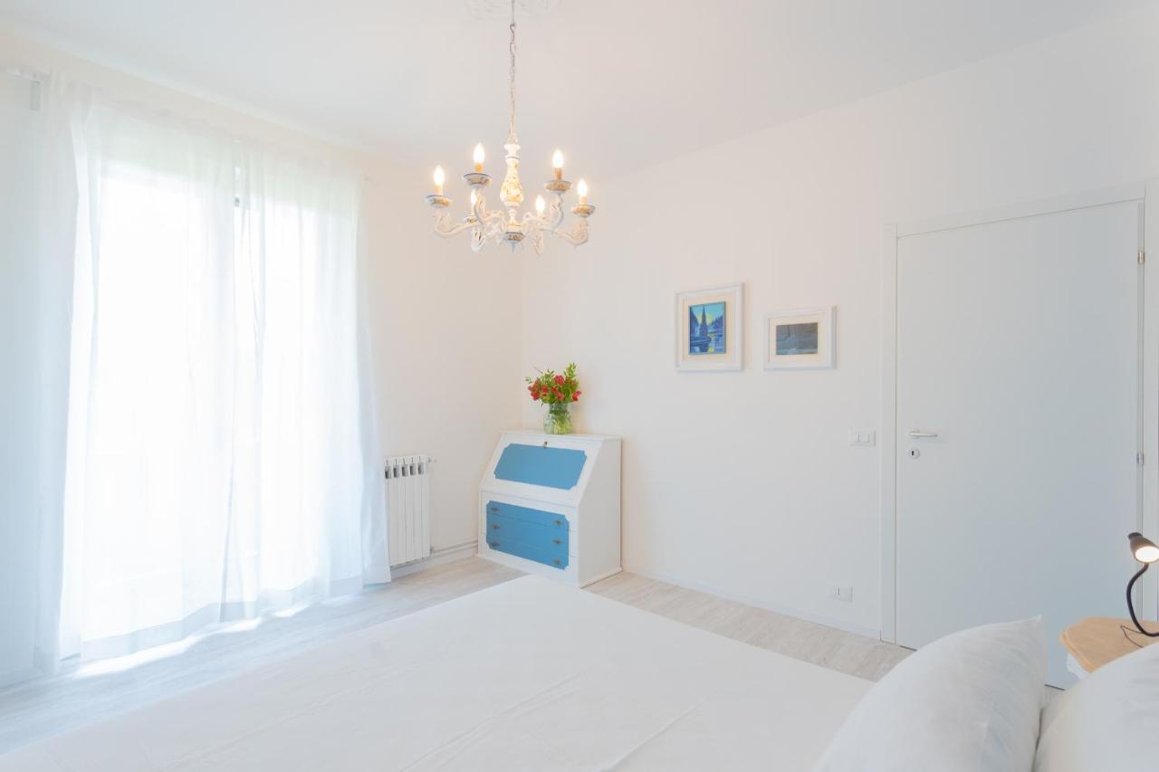 Acqua Chiara By Rent *