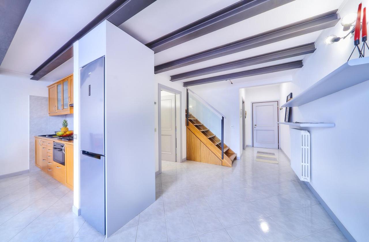 The Lakeview Loft
