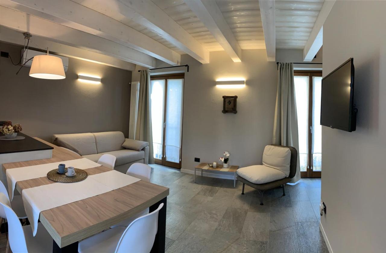 La Volta - Ancient Molino Maufet Watermill On - Patio On The Garden Holiday home Colico