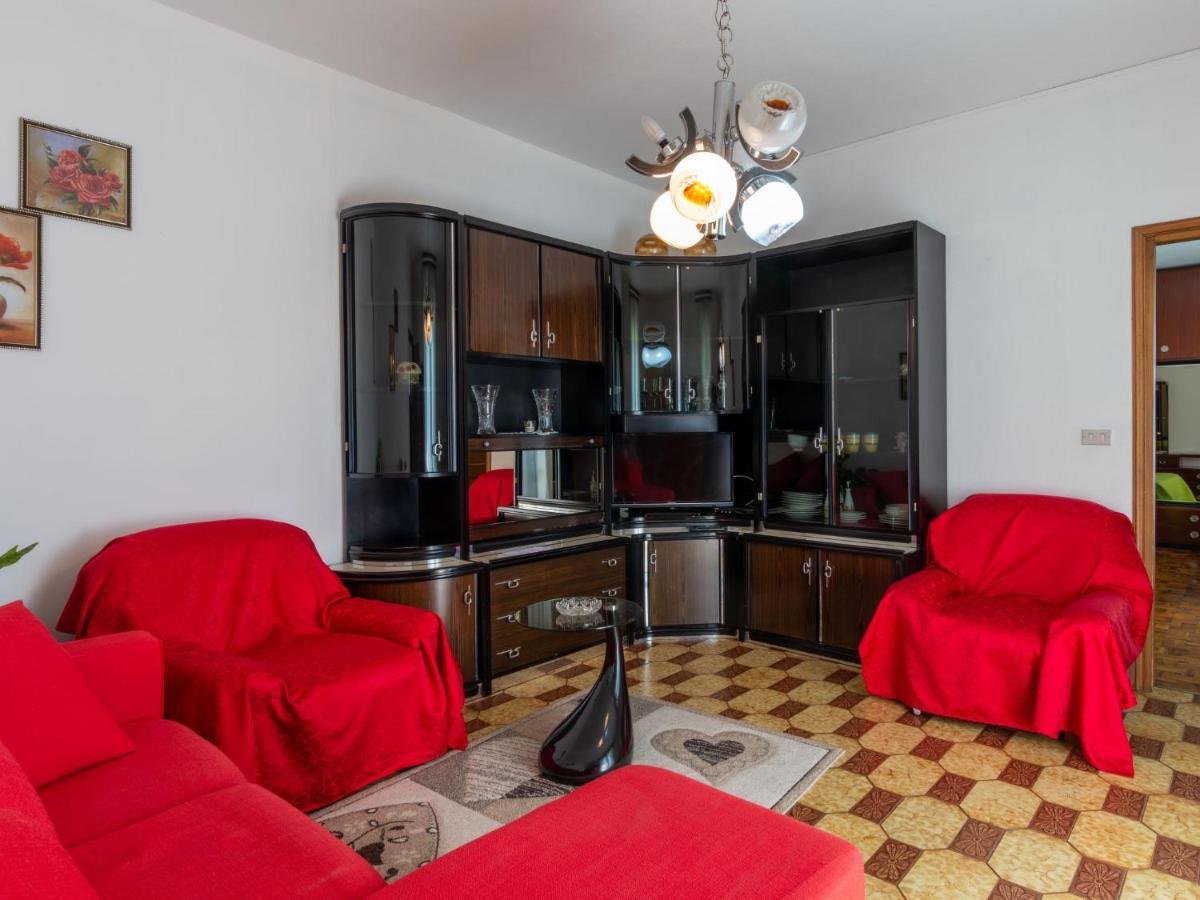 Pippo By Interhome * Poncetta
