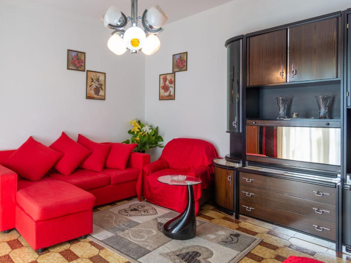 Pippo By Interhome *