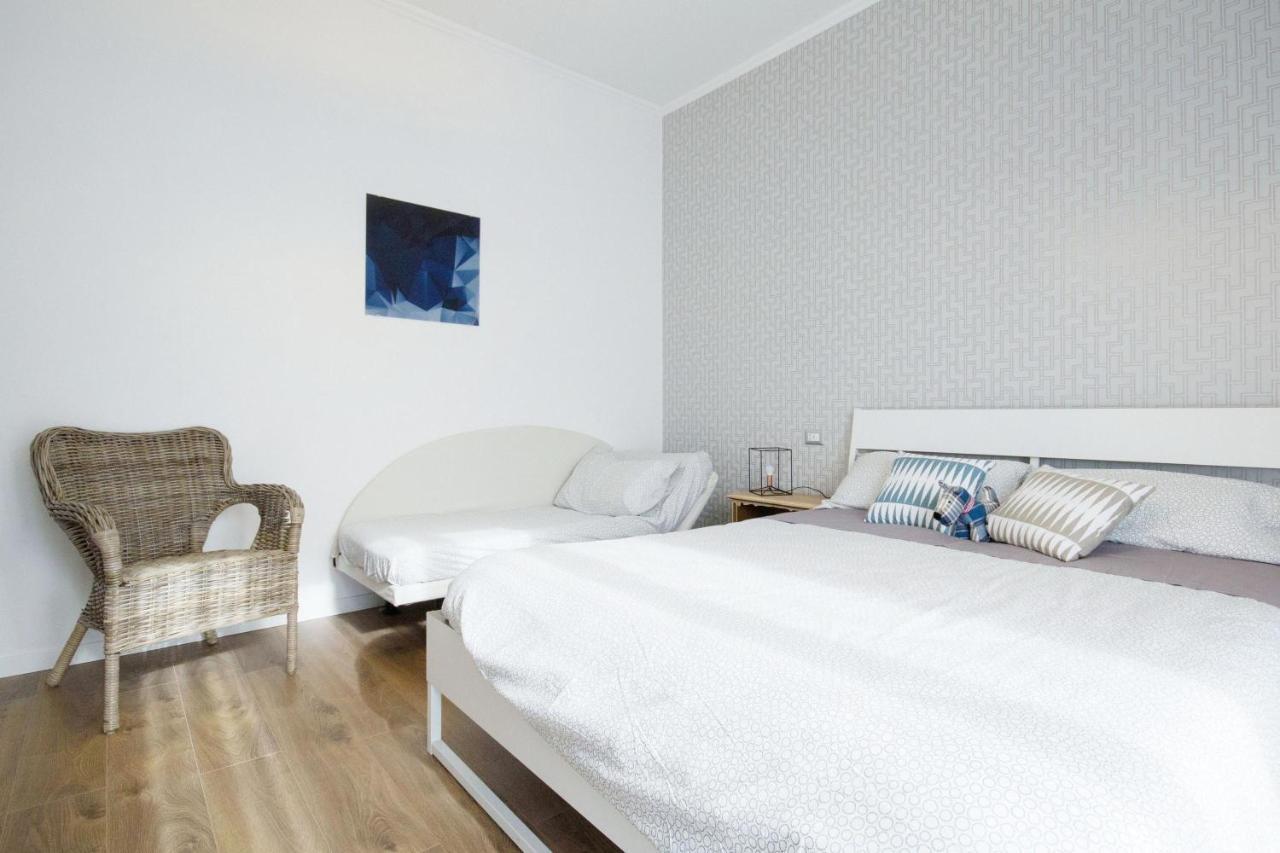 Holiday Cir-013075-cni-00516 * Como