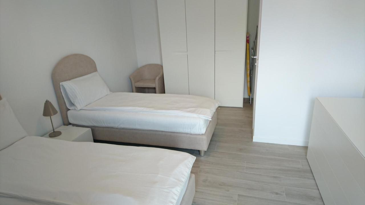 Lakecomoweb Apartment Perledo