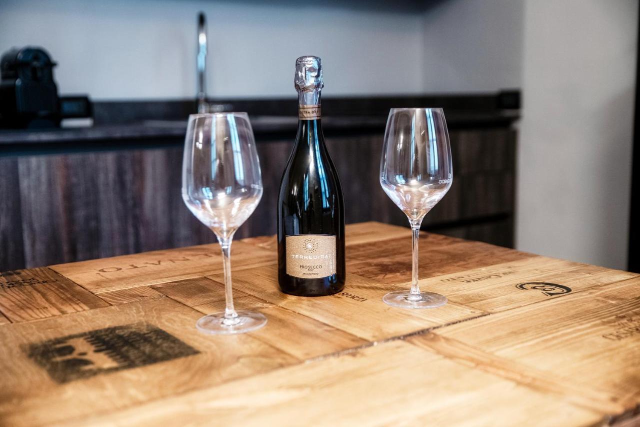 Wine House - The House Of Travelers Apartment Como