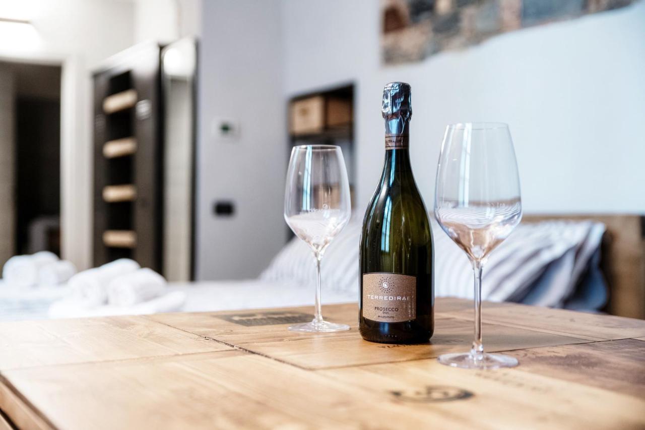 Wine House - The House Of Travelers *