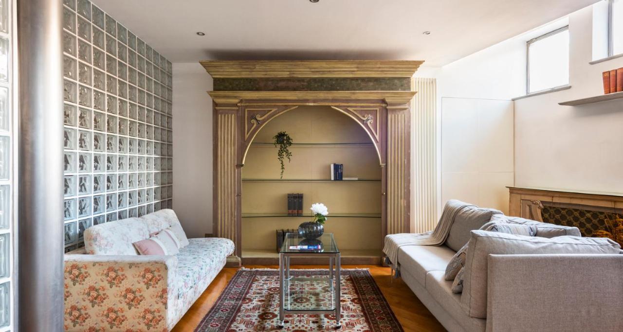 Joivy Heart Of 2 Apartment Como