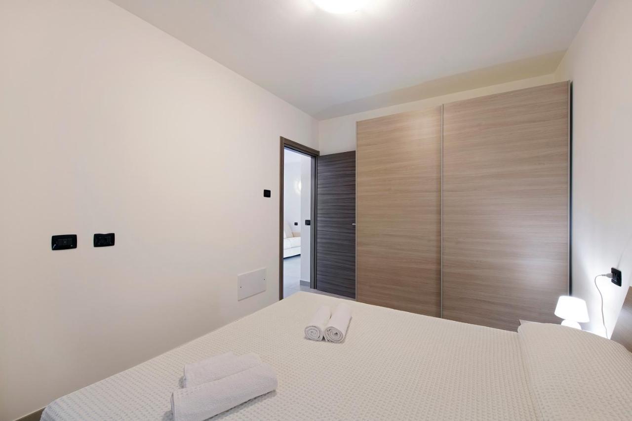 Apartment 2 *