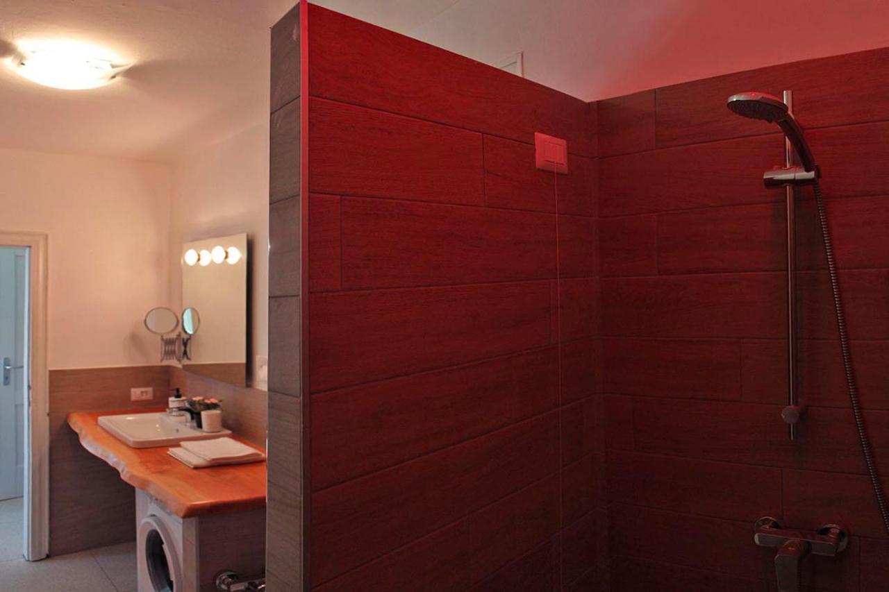 Apartment Di *