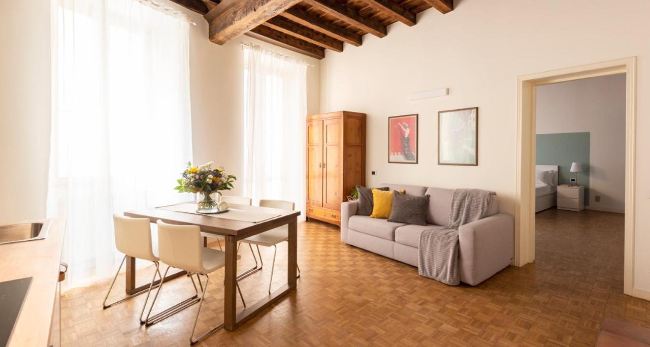 Apartment Charming Joivy Flat Next To Duomo Di Como