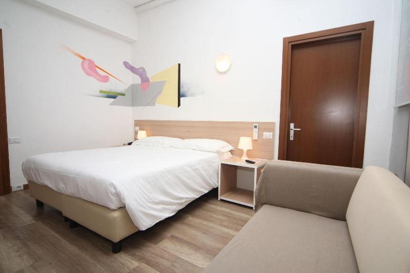 Hotel Anton&art 3*