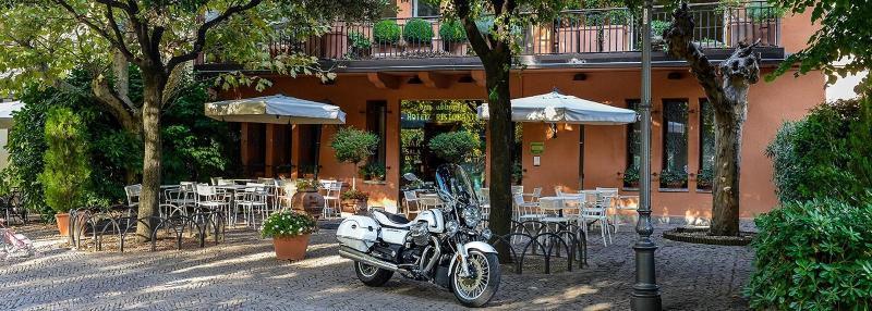 Don Abbondio Hotel 3*