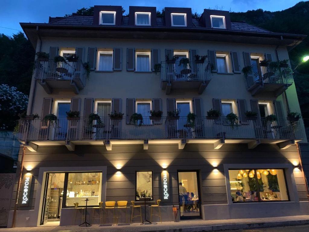 Luxury Rocopom - Front Hotel Malgrate
