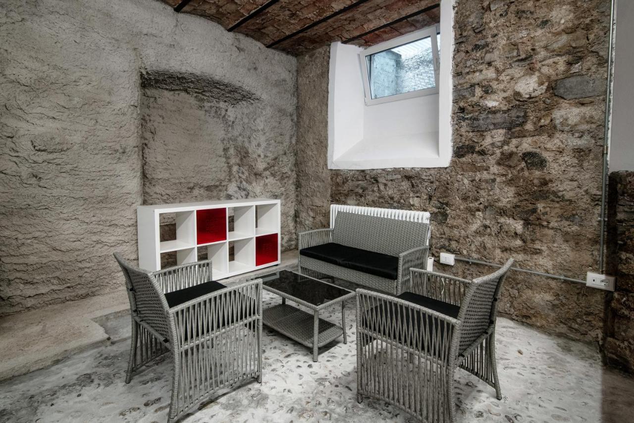 Spazio 77 - The House Of Travelers * Como