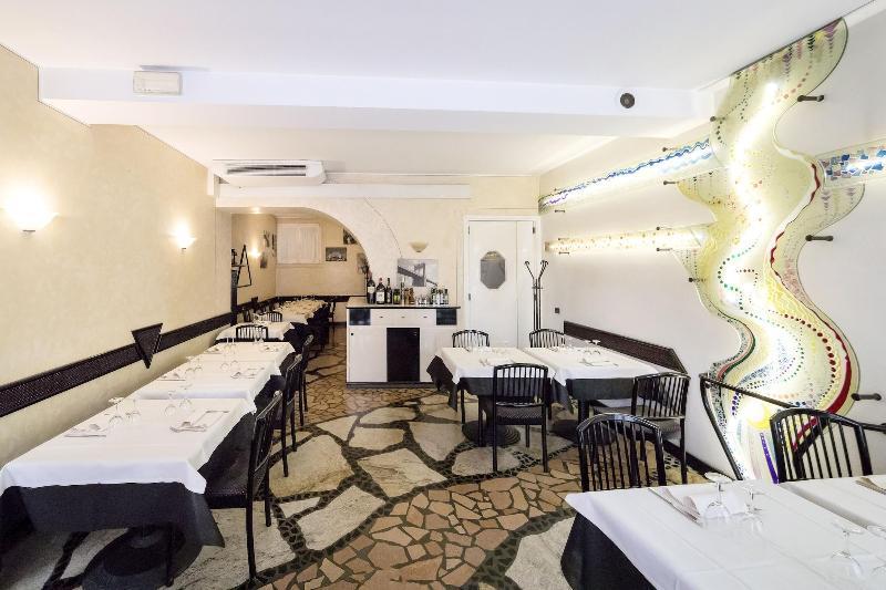 Montecodeno Hotel