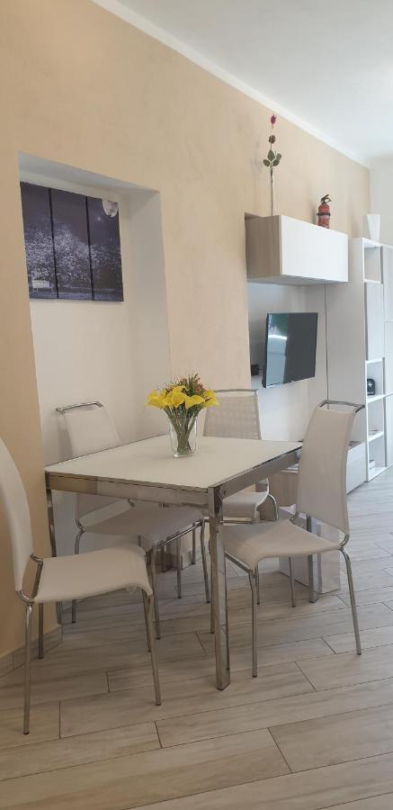 Karina House - * Como