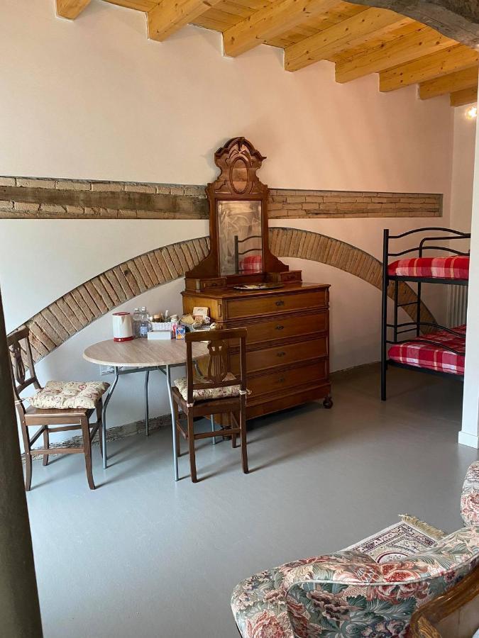 La Corte Del Segrino * Canzo