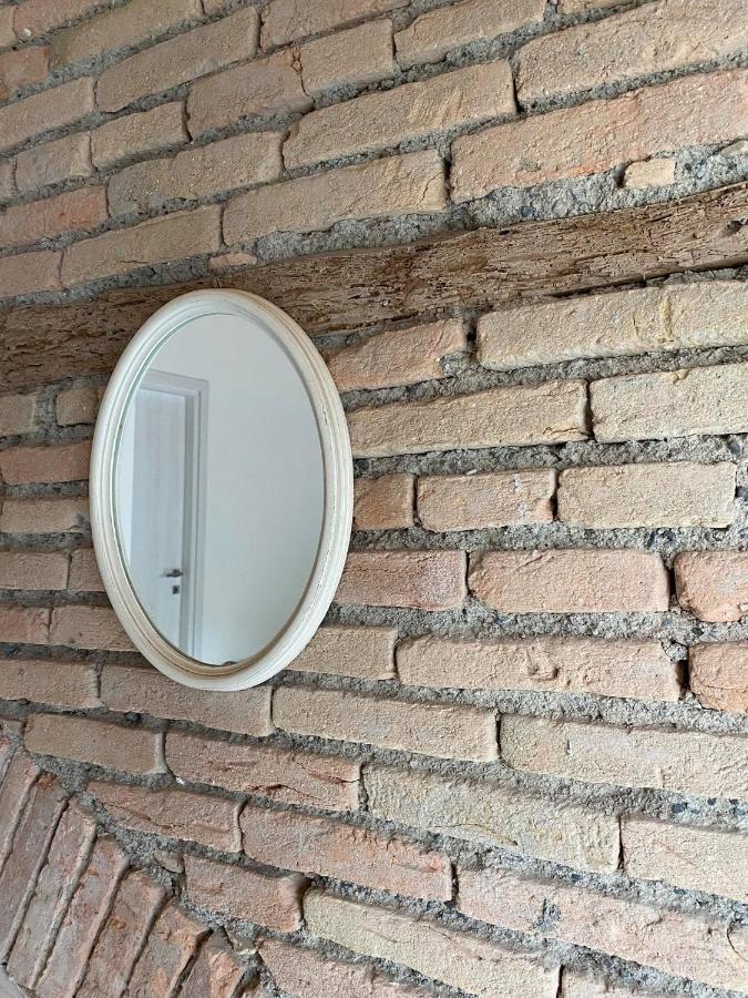 La Corte Del Segrino Bed & Breakfast *