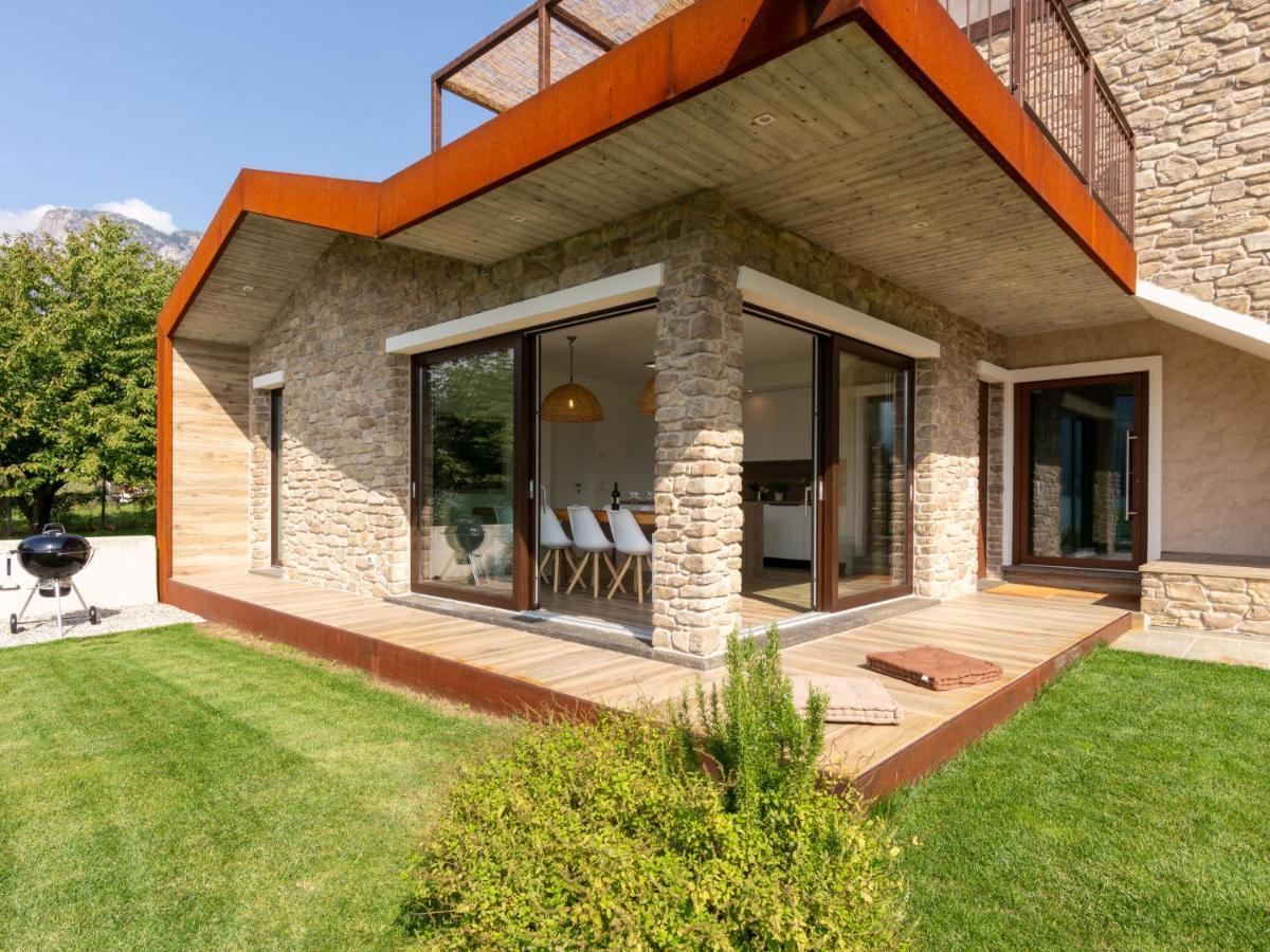 Brezza Di Lago-3 By Interhome
