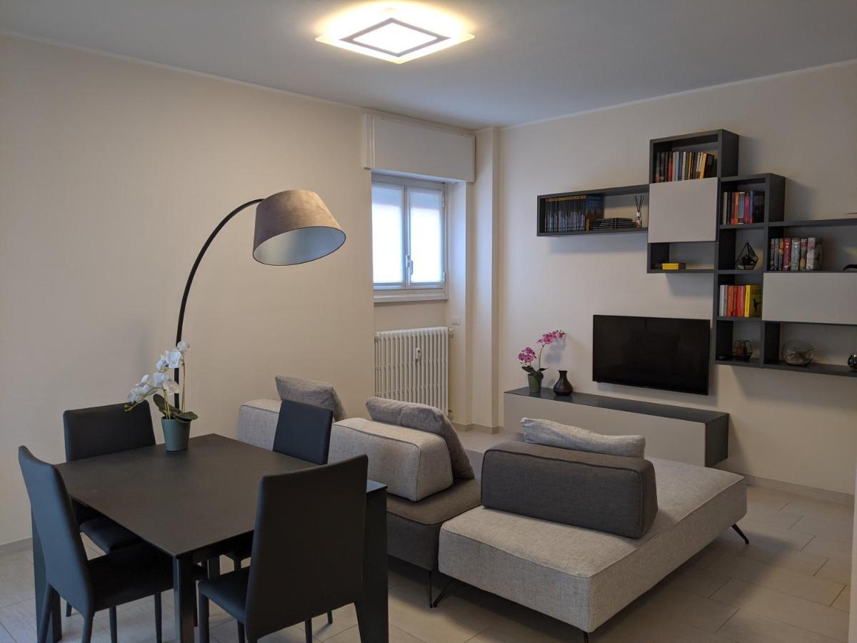 Modern Apartment - Como Centro Apartment *