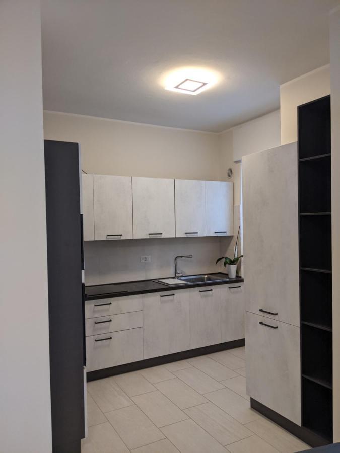 Modern Apartment - Como Centro Apartment