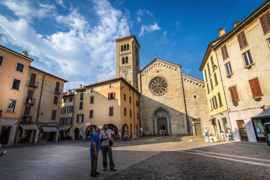 Santa Giulia 12