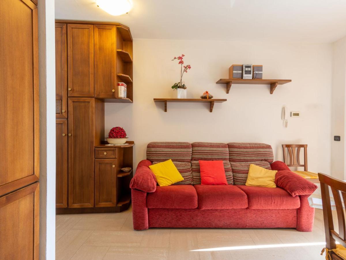 Rosa - Vna205 By Interhome *