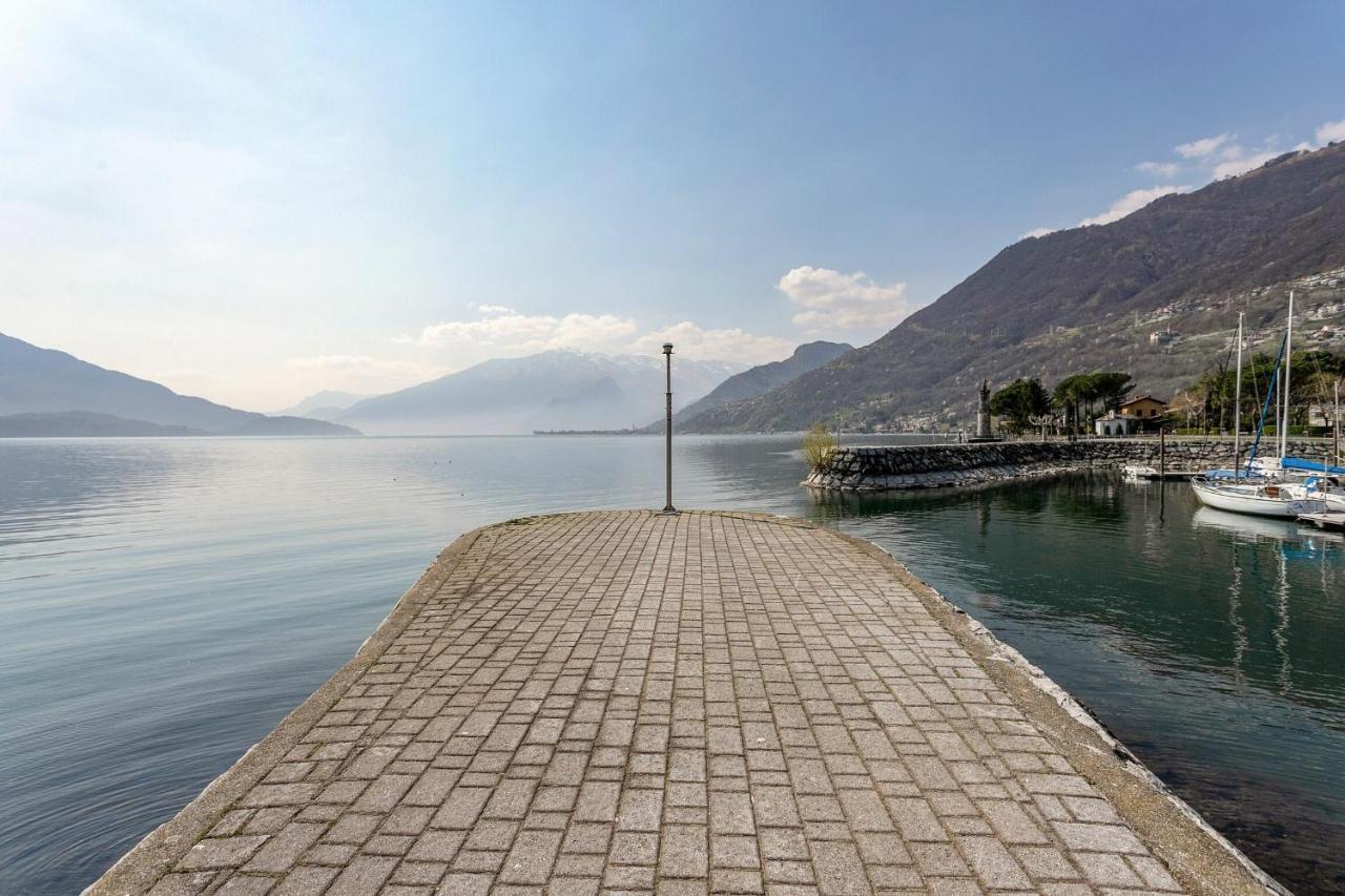 Yellow View By Halldis Apartment Gera Lario